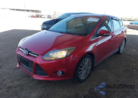 2012 Ford Focus Titanium из США, поврежденный, VIN 1FAHP3N23CL271332